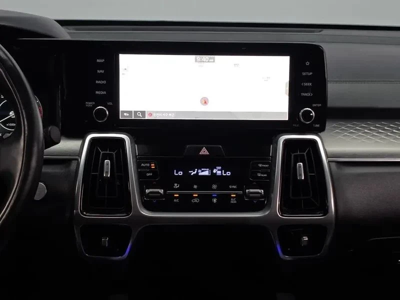 Kia Sorento, снимка 13 - Автомобили и джипове - 56690865