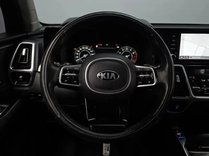Kia Sorento, снимка 12 - Автомобили и джипове - 56690865