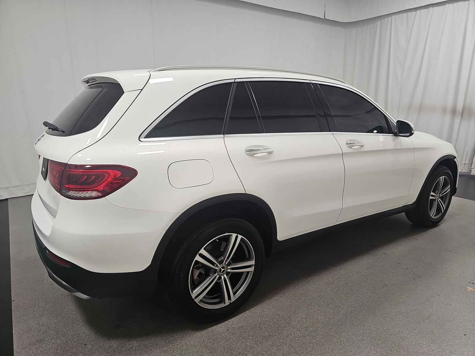 Mercedes-Benz GLC 300 KEYLESS/PANO/NAVI/ПОДГРЕВ/ - изображение 6