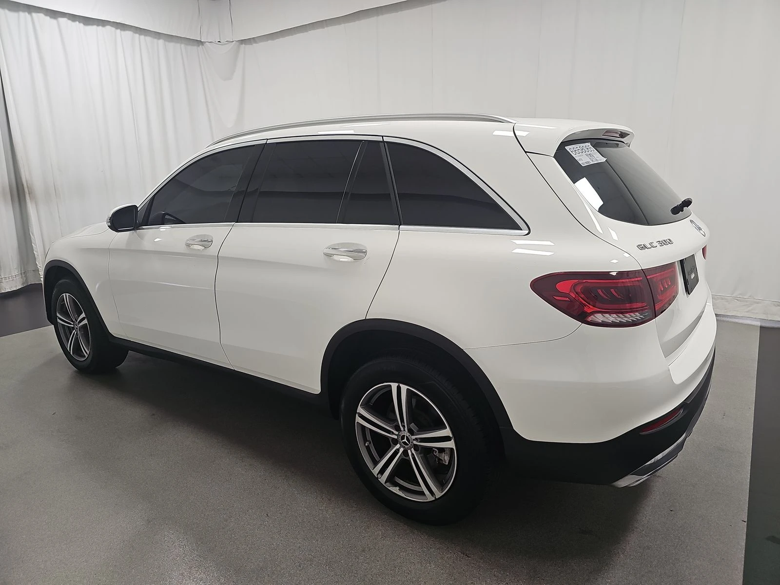 Mercedes-Benz GLC 300 KEYLESS/PANO/NAVI/ПОДГРЕВ/ - изображение 4