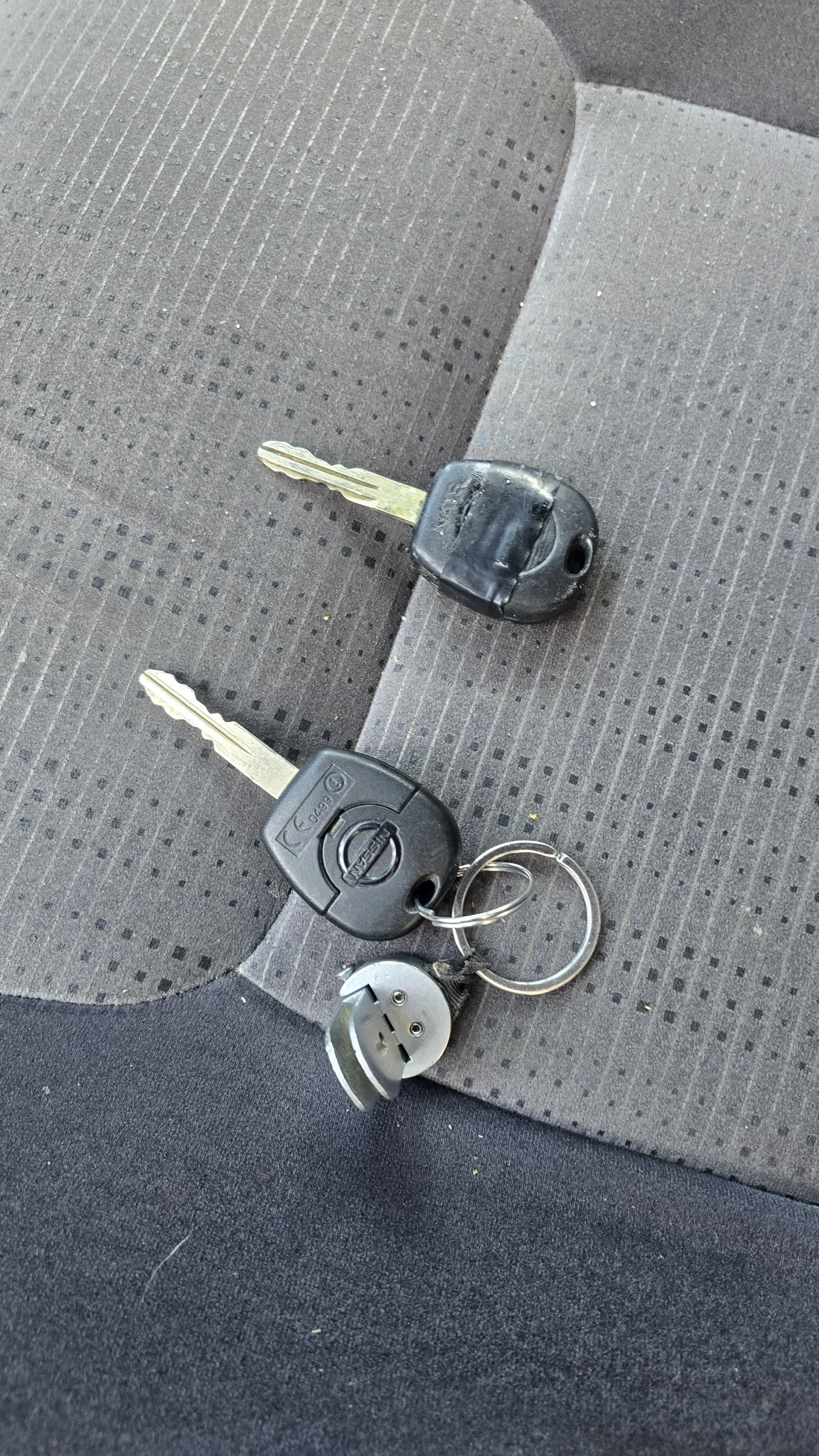 Nissan Navara 2.5 tdi . 2010   | Mobile.bg   3