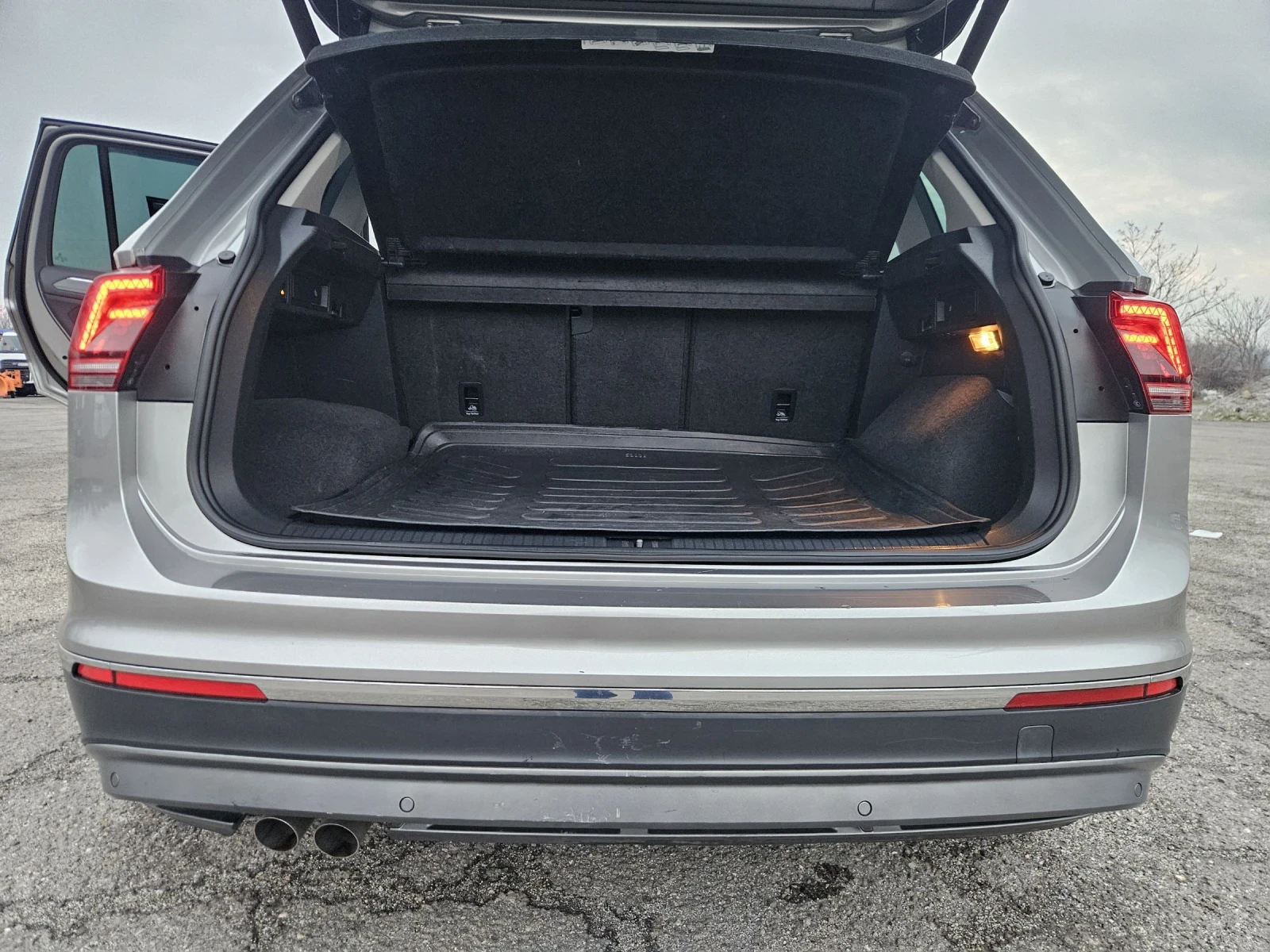 VW Tiguan 2.0tdi 190ps DSG LED 4x4 virtual panorama | Mobile.bg � ����������� 8