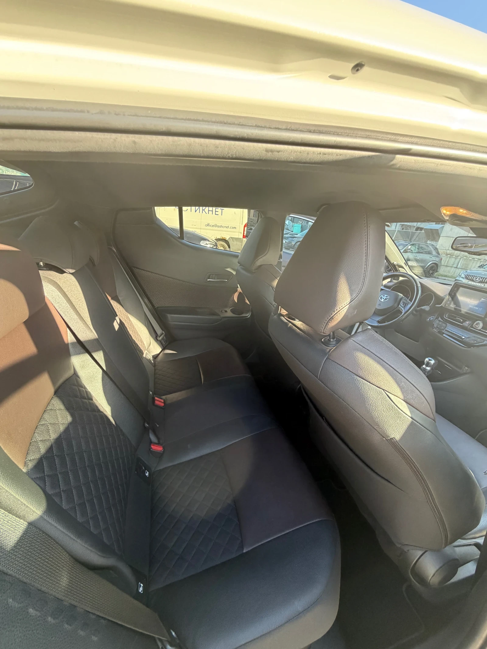 Toyota C-HR, снимка 8 - Автомобили и джипове - 53819583