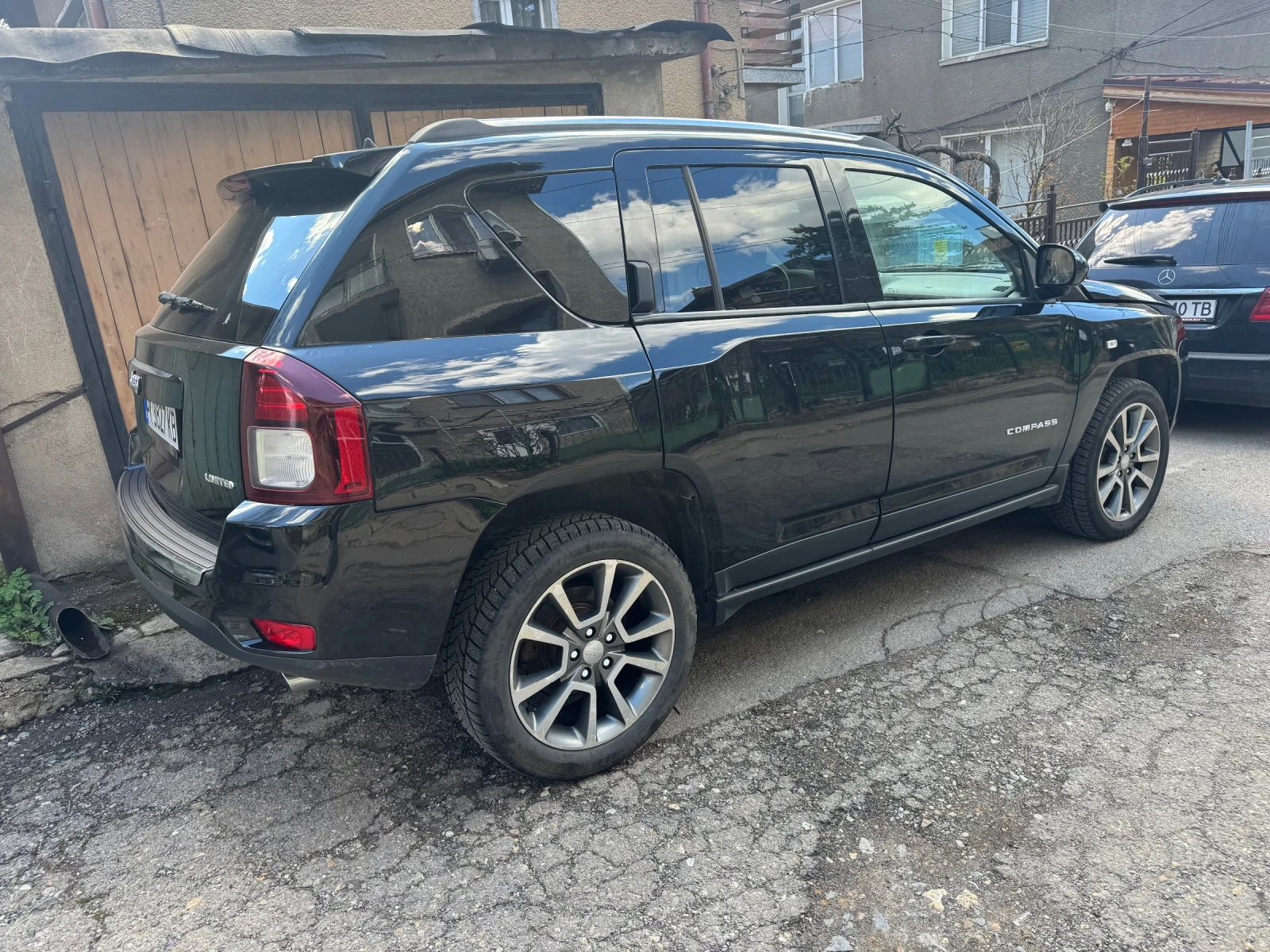 Jeep Compass, снимка 2 - Автомобили и джипове - 54098950