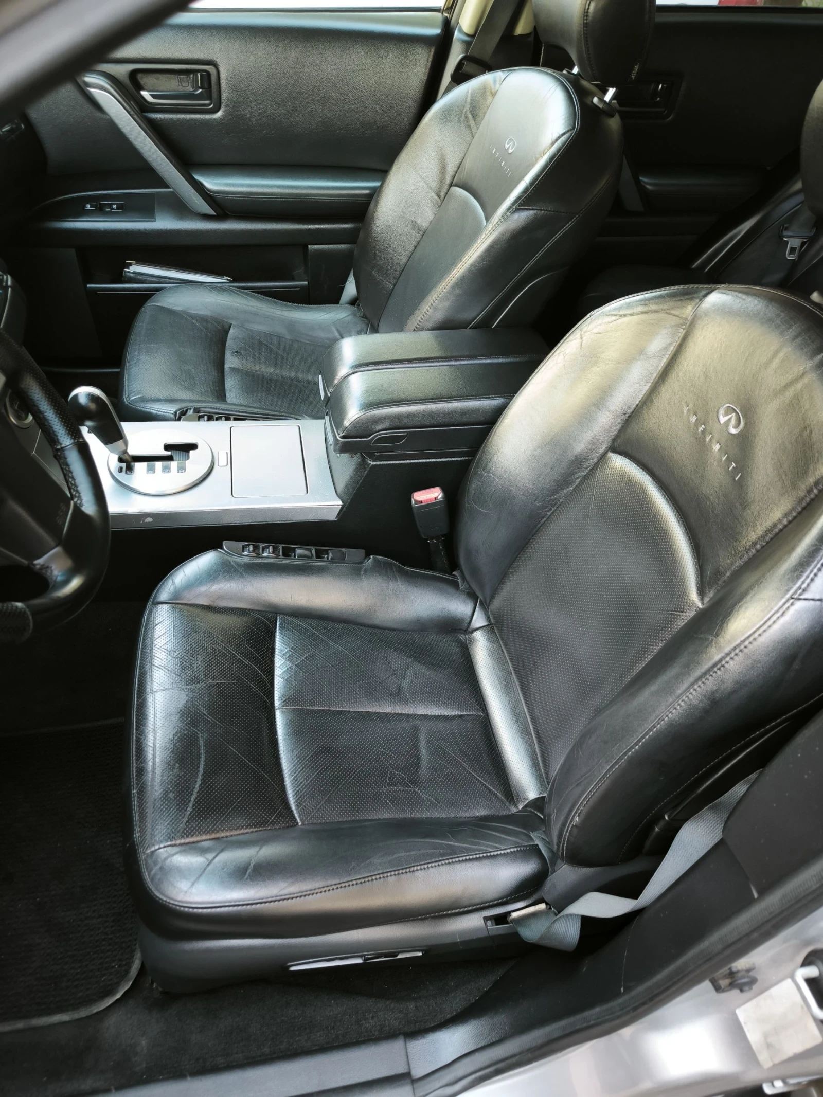 Infiniti Fx 45 Fx45 Facelift , снимка 9 - Автомобили и джипове - 54167994