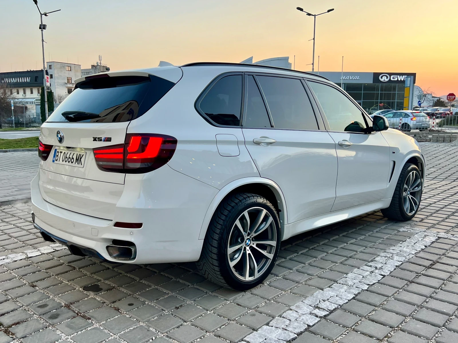 BMW X5 xDrive35i M-Sport 360 HUD Digital Вакуум, снимка 4 - Автомобили и джипове - 54763263