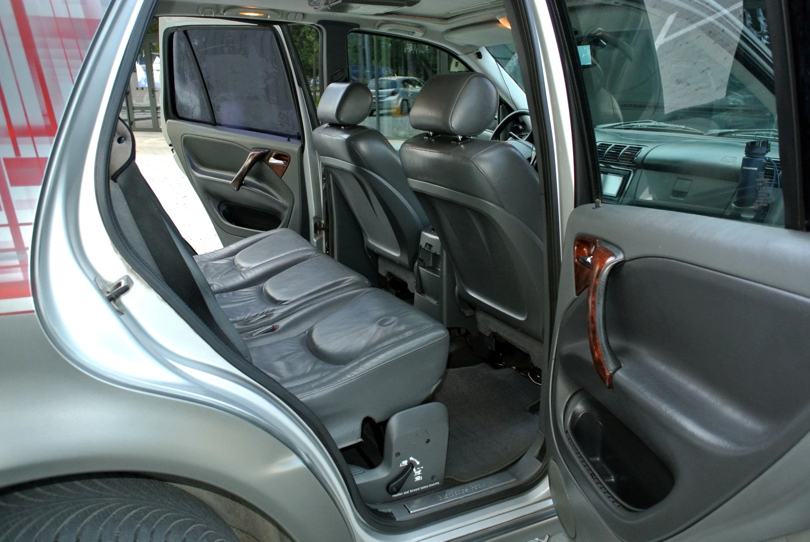Mercedes-Benz ML 320 ГАЗ* AMG* NAVI* LOW RANGE(4х4), снимка 15 - Автомобили и джипове - 54975377