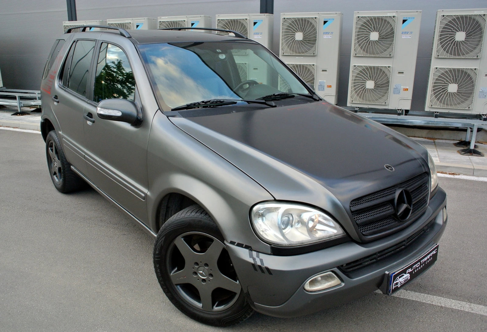 Mercedes-Benz ML 320 ГАЗ* AMG* NAVI* LOW RANGE(4х4), снимка 2 - Автомобили и джипове - 54975377