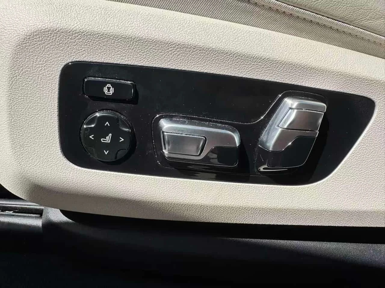 BMW X5 xDrive50i  CARFAX, снимка 15 - Автомобили и джипове - 55166246
