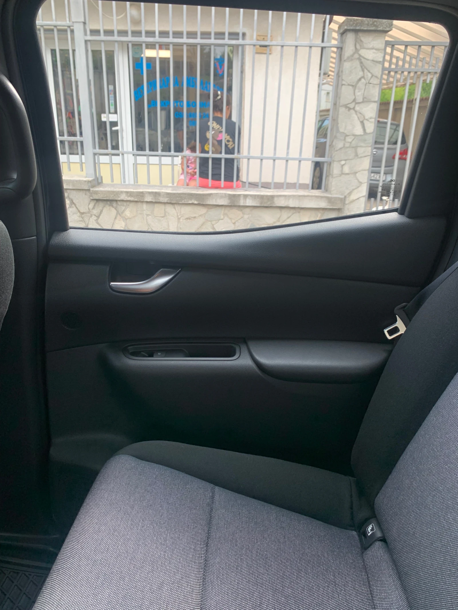 Mercedes-Benz X-Klasse X 350 4 MATIC, снимка 17 - Автомобили и джипове - 55180117