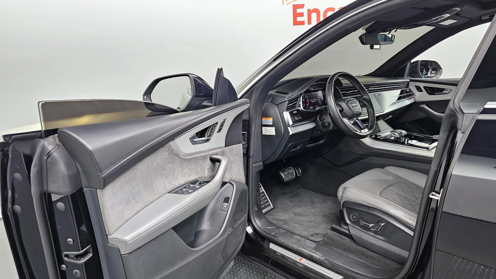 Audi Q8 50 TDI quattro Premium, снимка 10 - Автомобили и джипове - 55541228