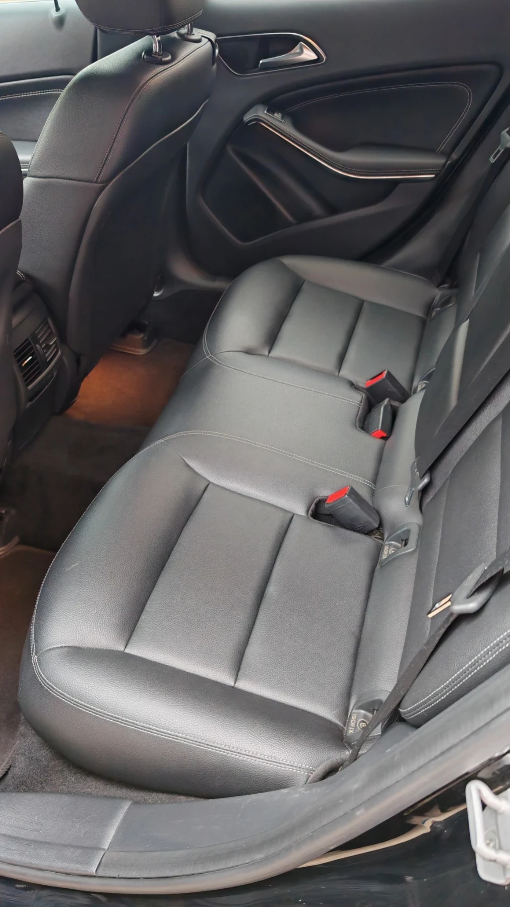 Mercedes-Benz GLA 250, снимка 16 - Автомобили и джипове - 55578743