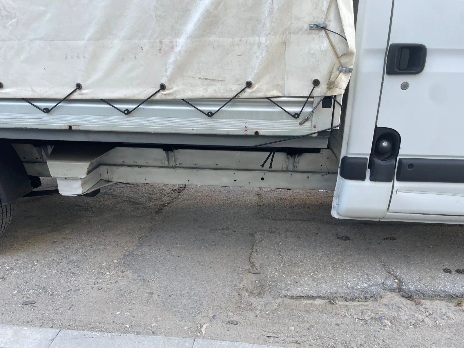 Opel Movano 2.5 tdci клима 120кс перфектен , снимка 4 - Бусове и автобуси - 55104832