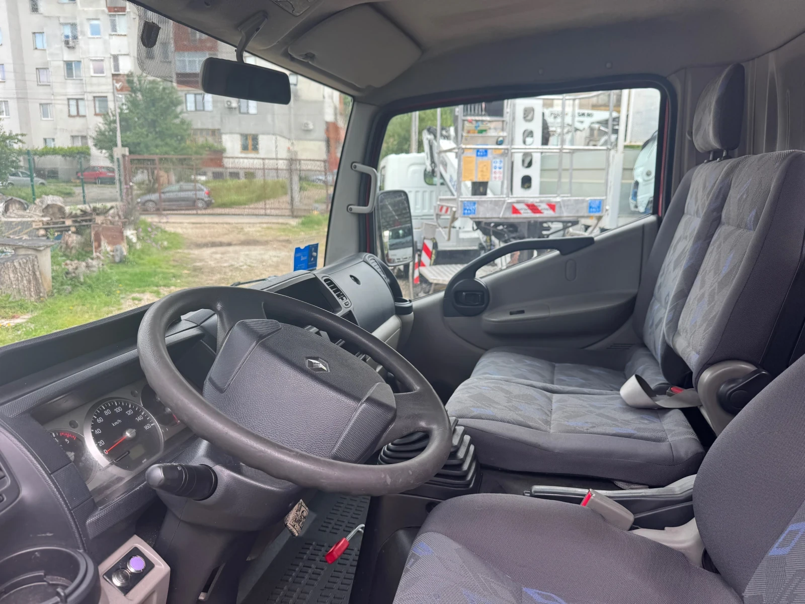 Renault Maxity 2, 5, снимка 16 - Бусове и автобуси - 55954812