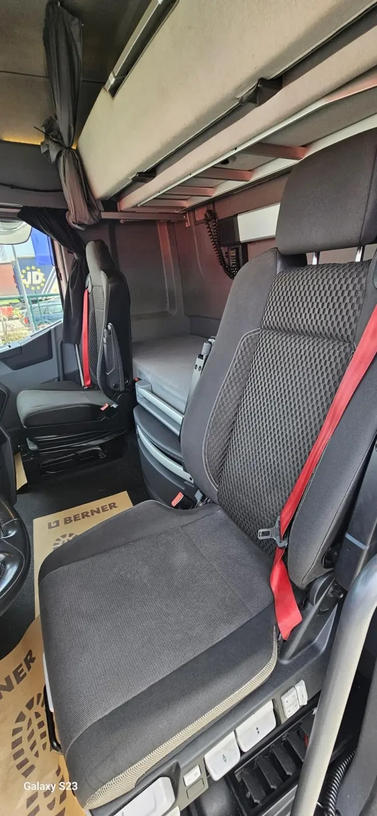 Renault T МЕГА 520 ГОЛЯМА КАБИНА - изображение 8