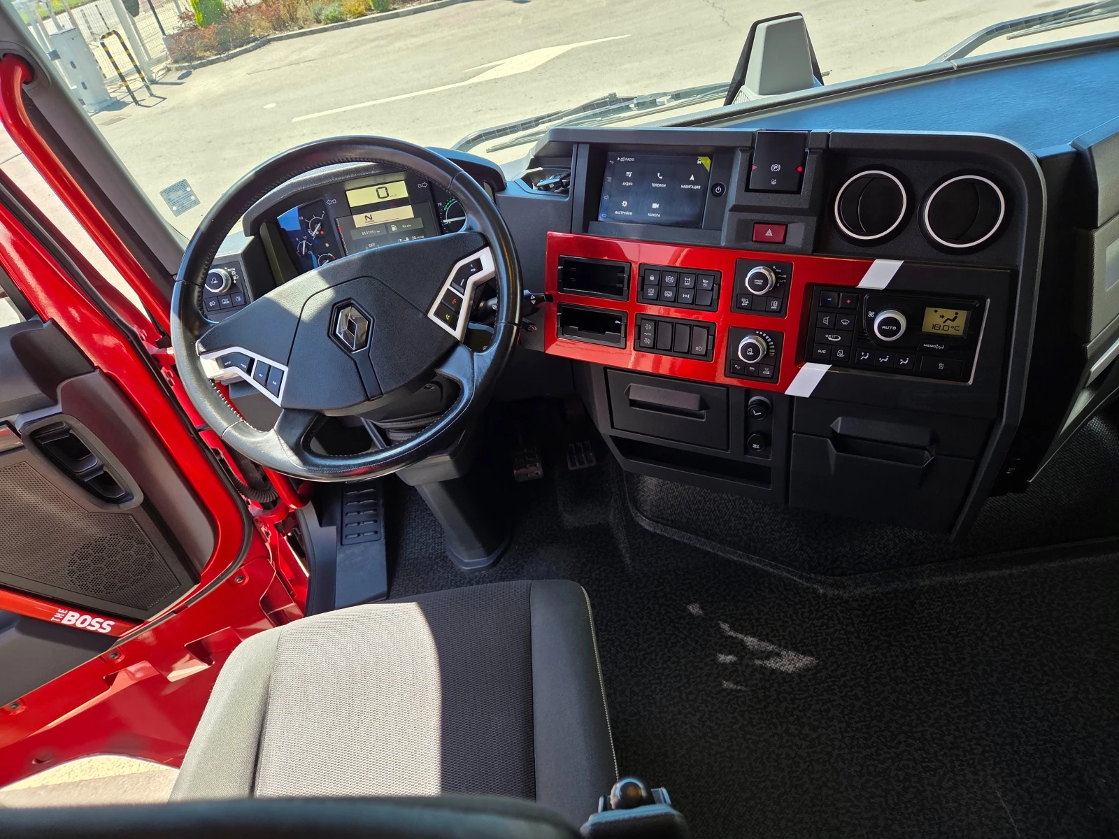 Renault T Стандартен-Собствен ЛИЗИНГ - изображение 7