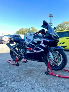 Обява за продажба на Honda Cbr F4i sport ~5 760 лв. - изображение 2 | Auto.bg Обява за продажба на Honda Cbr F4i sport ~5 760 лв. - изображение 2