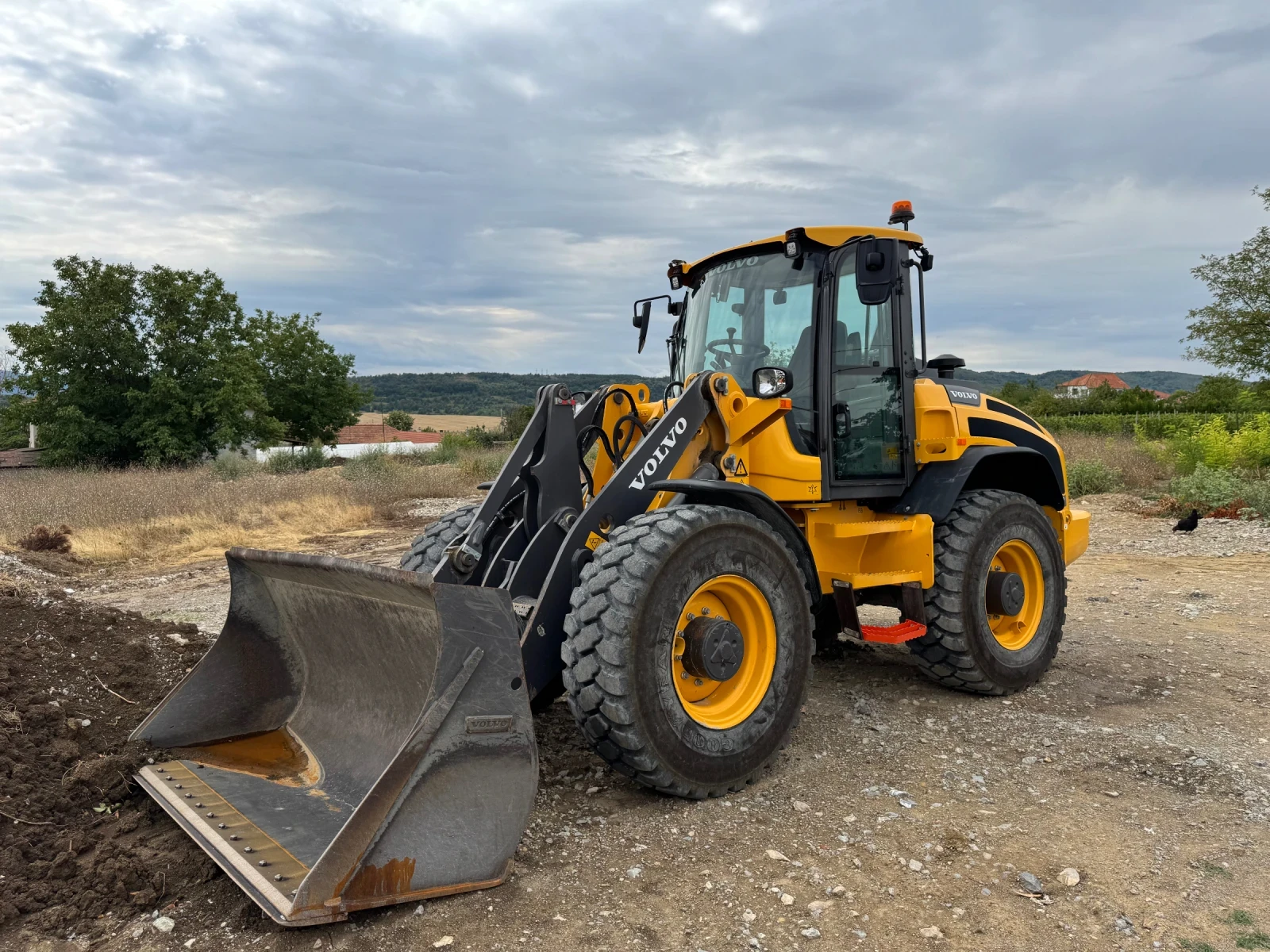 Челен товарач Volvo L45  - изображение 2
