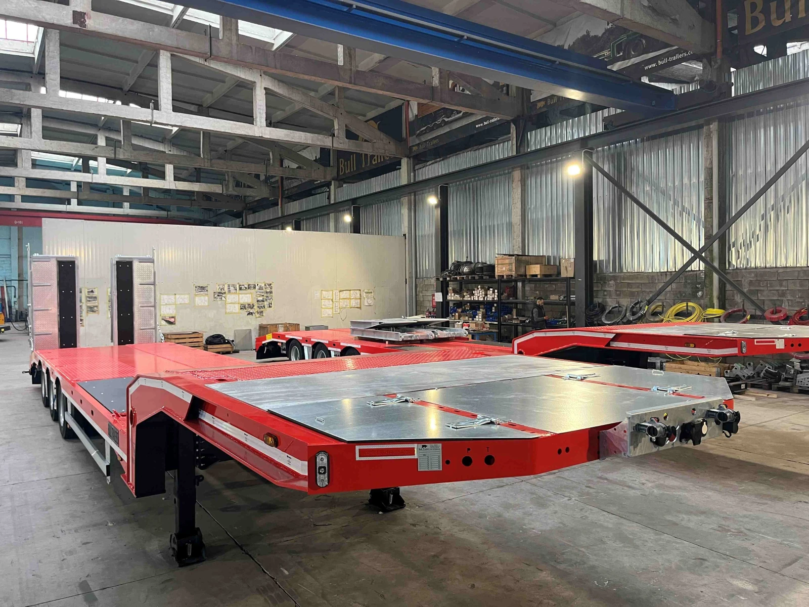 Полуремарке BULL TRAILERS TAURUS, снимка 2 - Ремаркета - 56369877