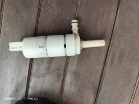 Продавам помпа за чистачки за Мерцедес Е280., снимка 3