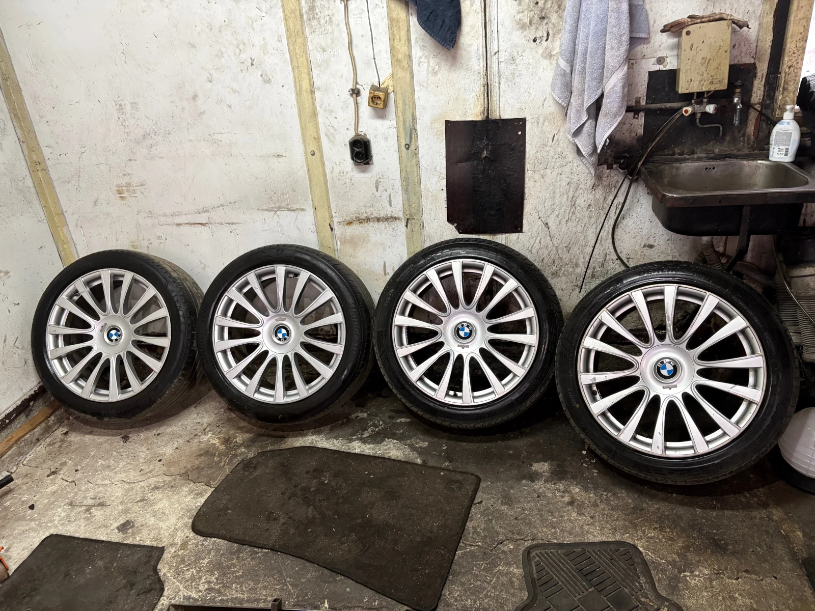 Гуми с джанти Други 245/45R20