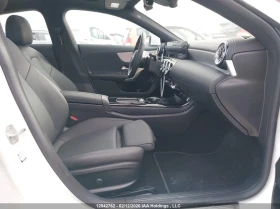 Mercedes-Benz CLA 250 4MATIC, снимка 5