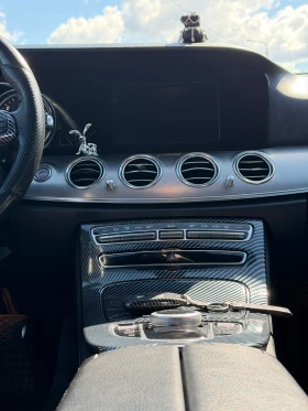 Mercedes-Benz E 220, снимка 7