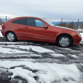 Mercedes-Benz C 200, снимка 10