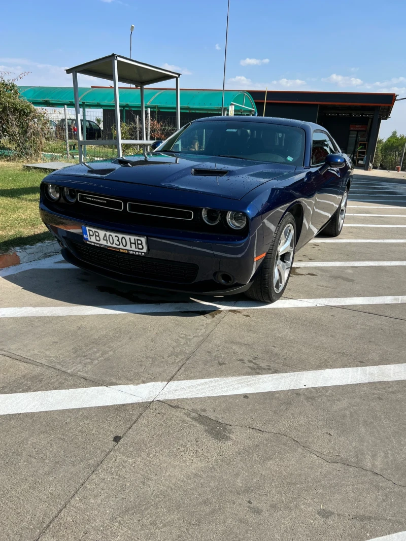 Dodge Challenger SXT plus, снимка 2 - Автомобили и джипове - 47247715