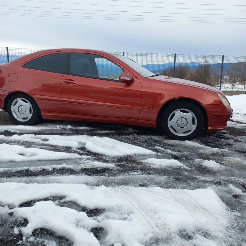 Mercedes-Benz C 200, снимка 11 - Автомобили и джипове - 48475603