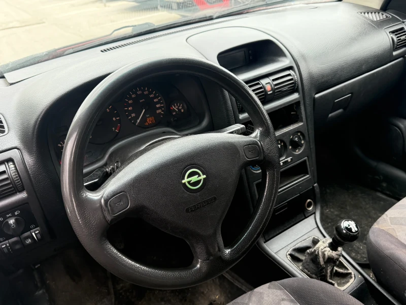 Opel Astra Газ бензин, снимка 5 - Автомобили и джипове - 49420625