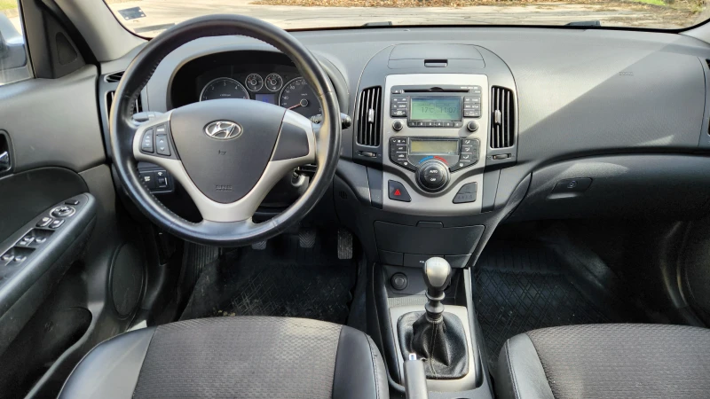 Hyundai I30 1.6crdi, снимка 6 - Автомобили и джипове - 49477594