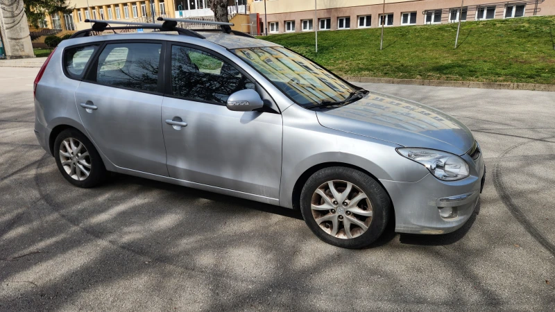 Hyundai I30 1.6crdi, снимка 3 - Автомобили и джипове - 49477594