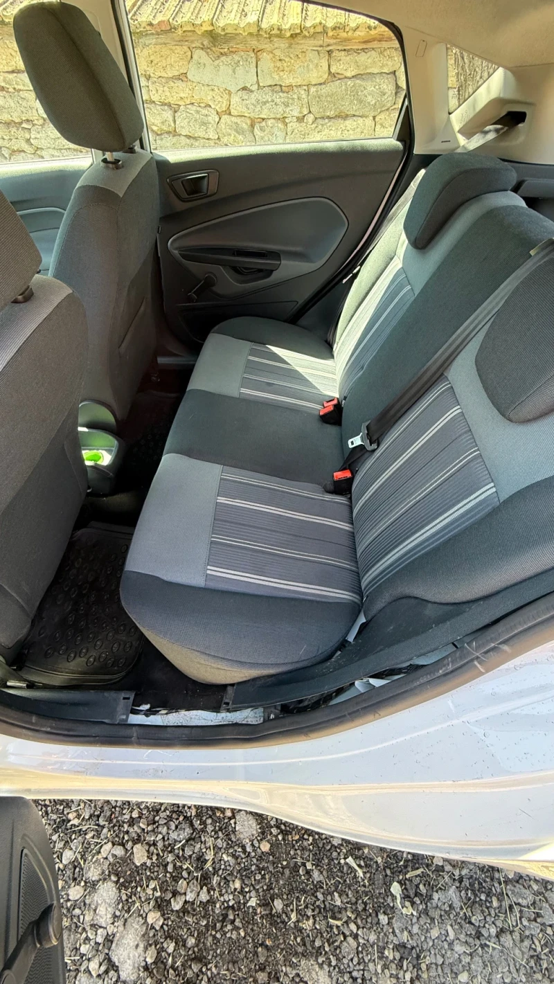 Ford Fiesta 1.4 TDCi 68 к.с. 2010г., снимка 7 - Автомобили и джипове - 50971866