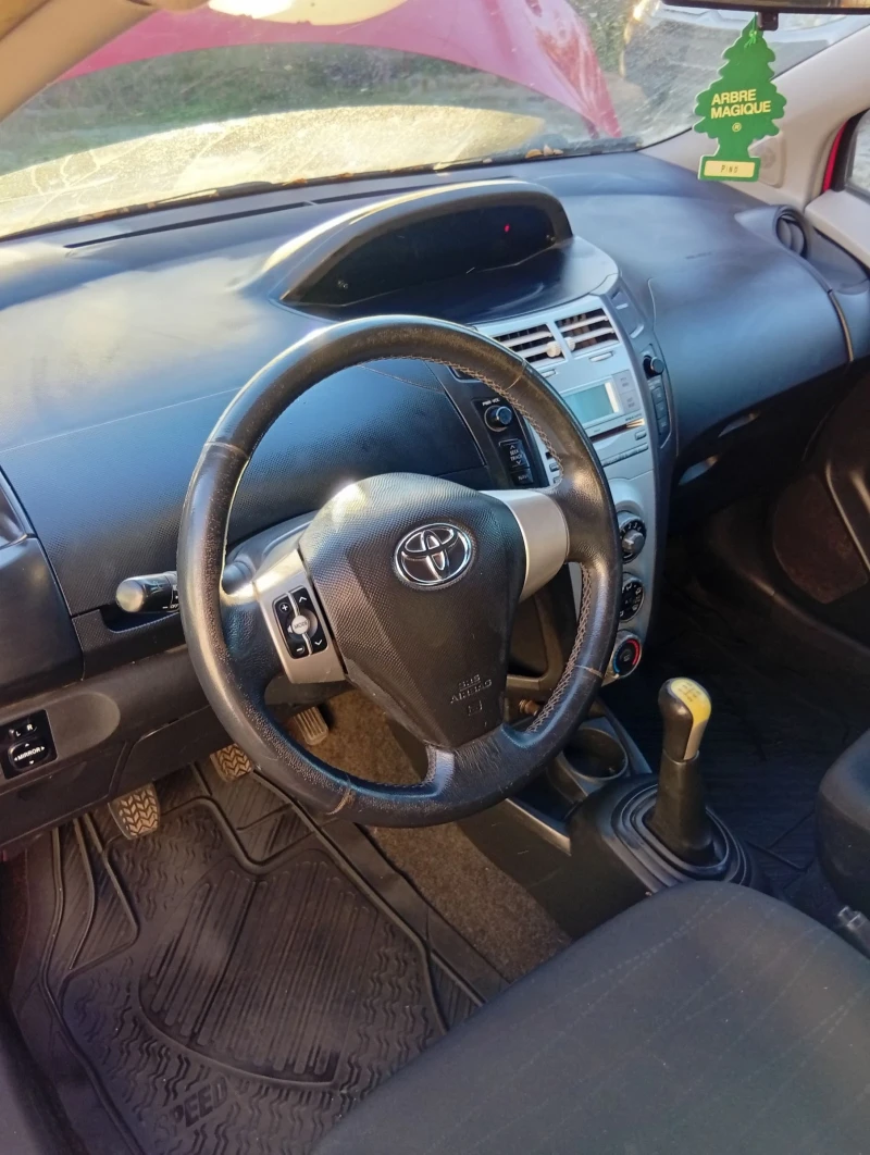 Toyota Yaris, снимка 6 - Автомобили и джипове - 52285351