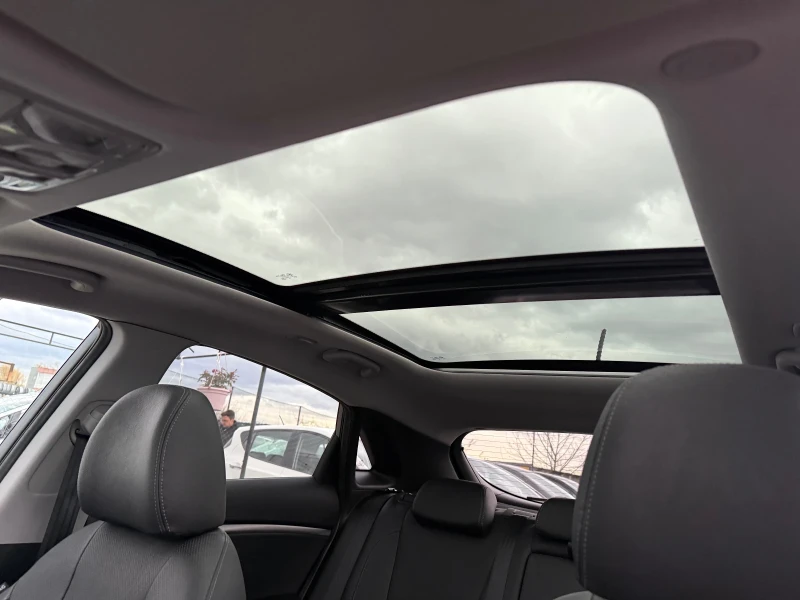 Hyundai I30 1.6CRDI Facelift Швейцария, снимка 14 - Автомобили и джипове - 52558014