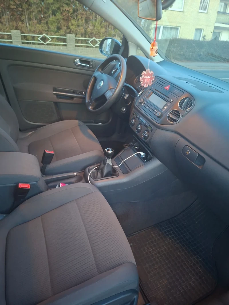 VW Golf 1.9TDI, снимка 3 - Автомобили и джипове - 53406083