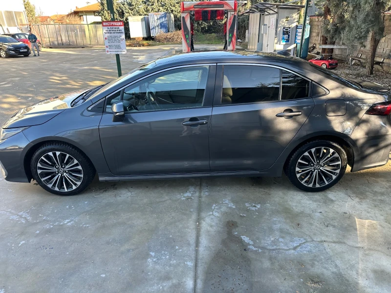 Toyota Corolla Executive Plus, снимка 4 - Автомобили и джипове - 53585328