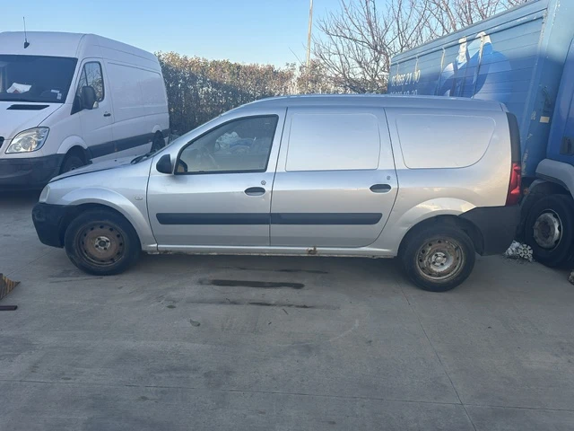 Dacia Logan 1.5DCI  - изображение 7