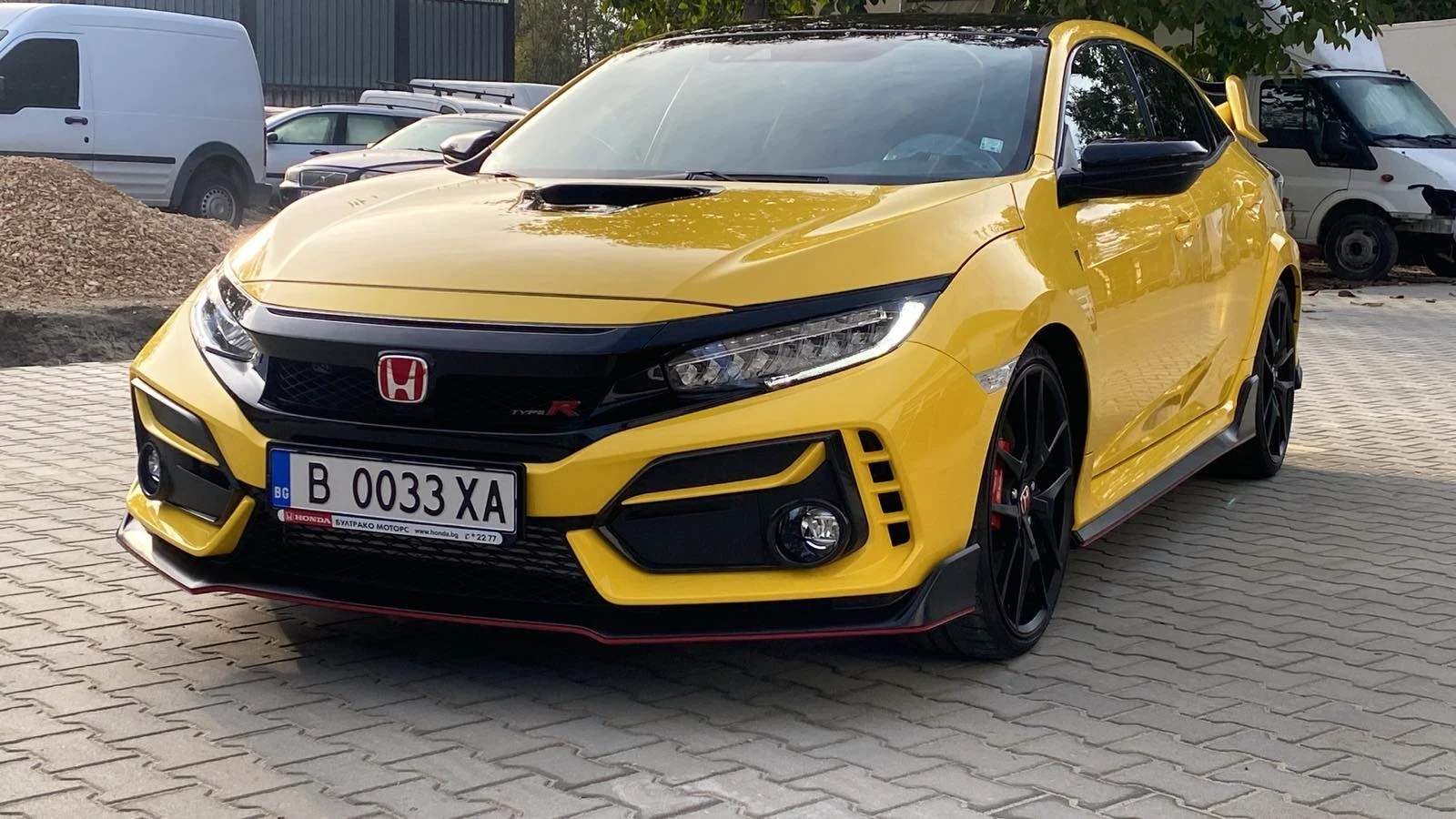 Honda Civic Type R Limited Edition - изображение 2