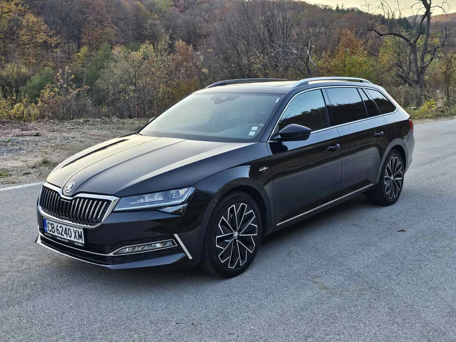 Skoda Superb  LAURIN & KLEMENT / ГАРАНЦИЯ - изображение 2