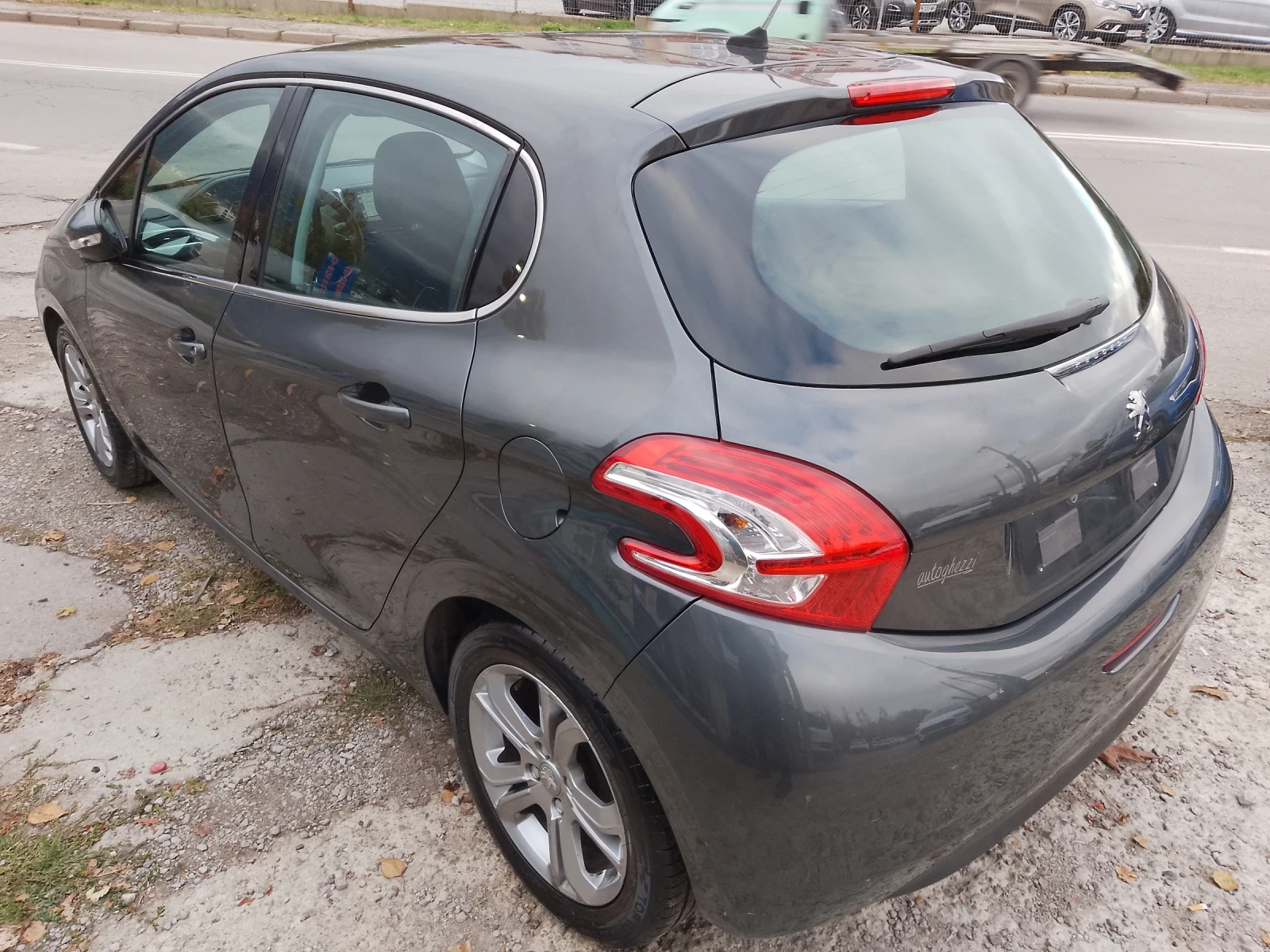 Peugeot 208 1.2 ALLURE/NAVI/KLIMATRONIK - изображение 7