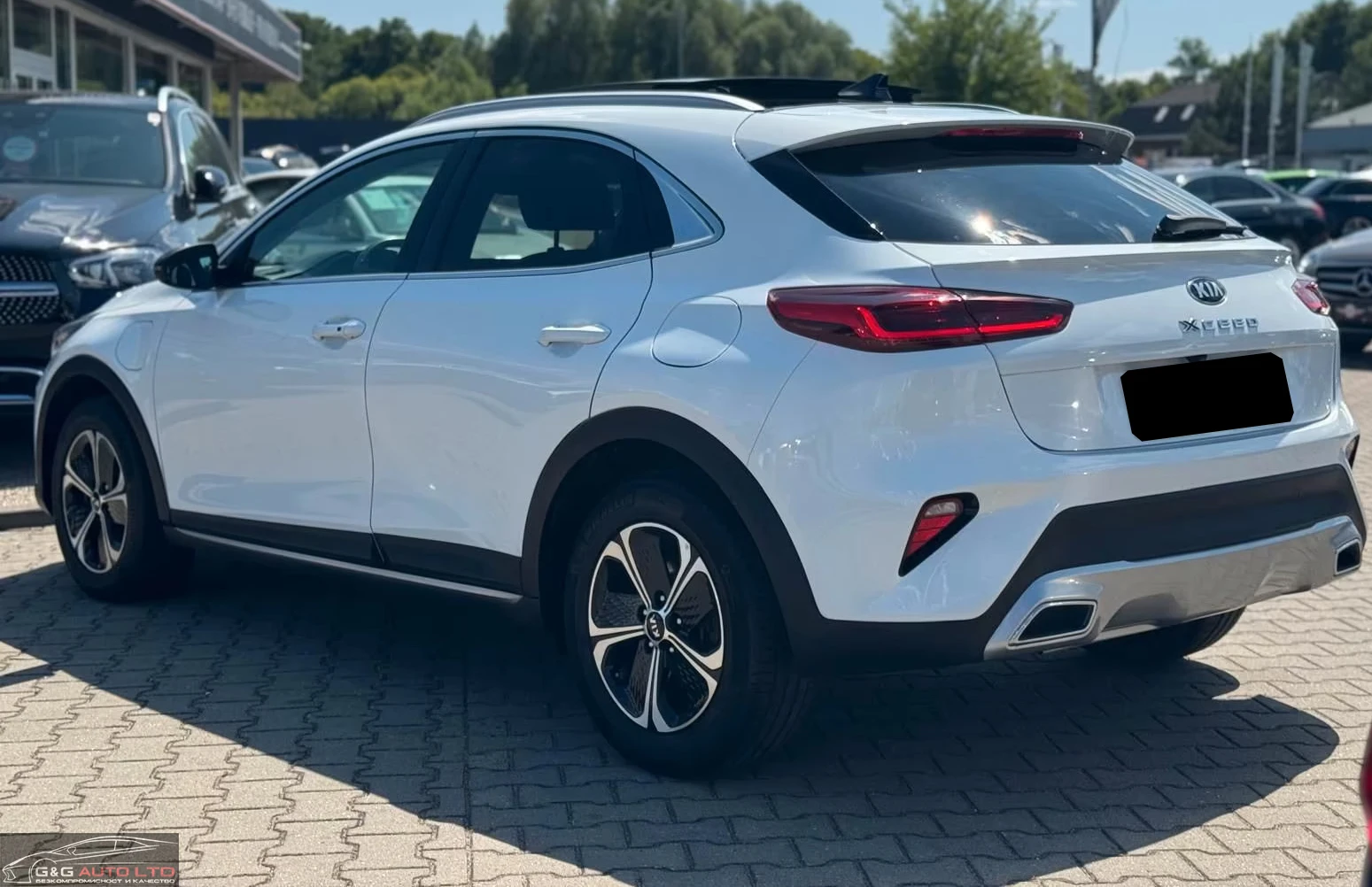 Kia XCeed 1.6PHEV/105HP/PLATINUM-EDITION/PANO/CAM/MEMO/557f - изображение 3