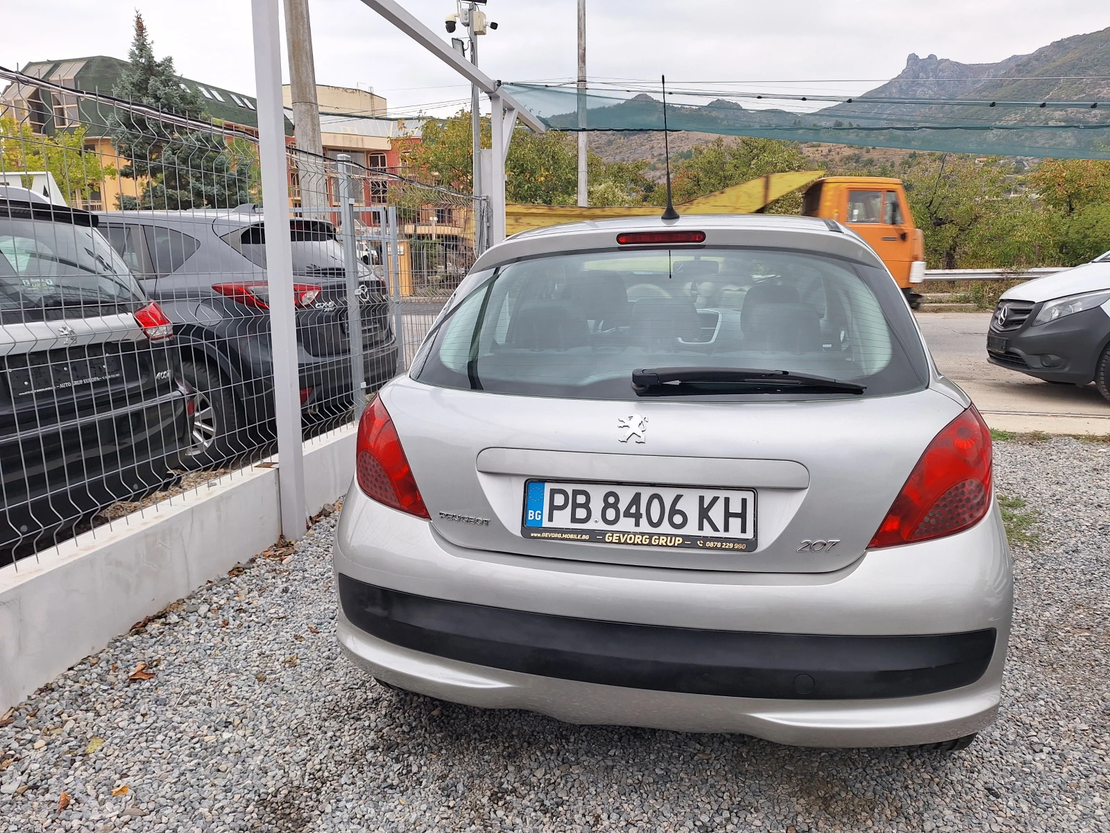 Peugeot 207 1.4 НАПЪЛНО ОТСЛУЖЕН  - изображение 6