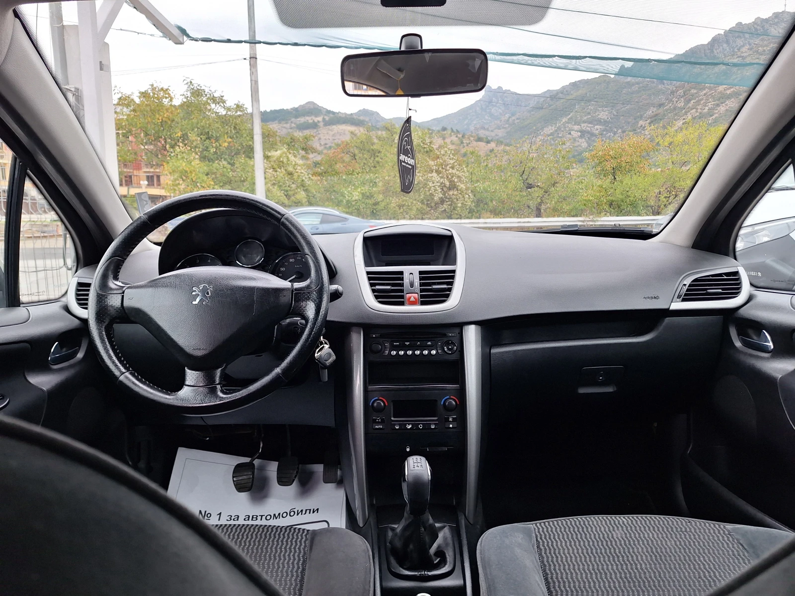 Peugeot 207 1.4 НАПЪЛНО ОТСЛУЖЕН  - изображение 10