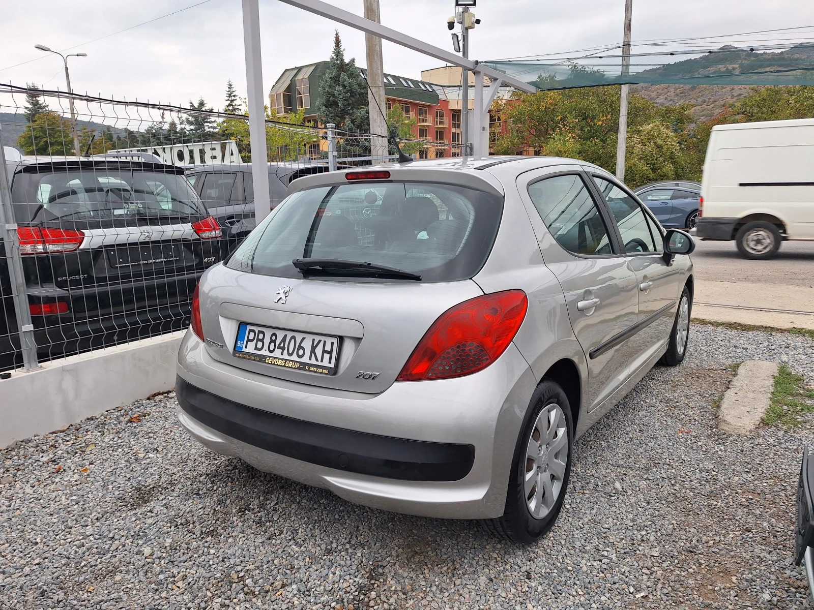 Peugeot 207 1.4 НАПЪЛНО ОТСЛУЖЕН  - изображение 5