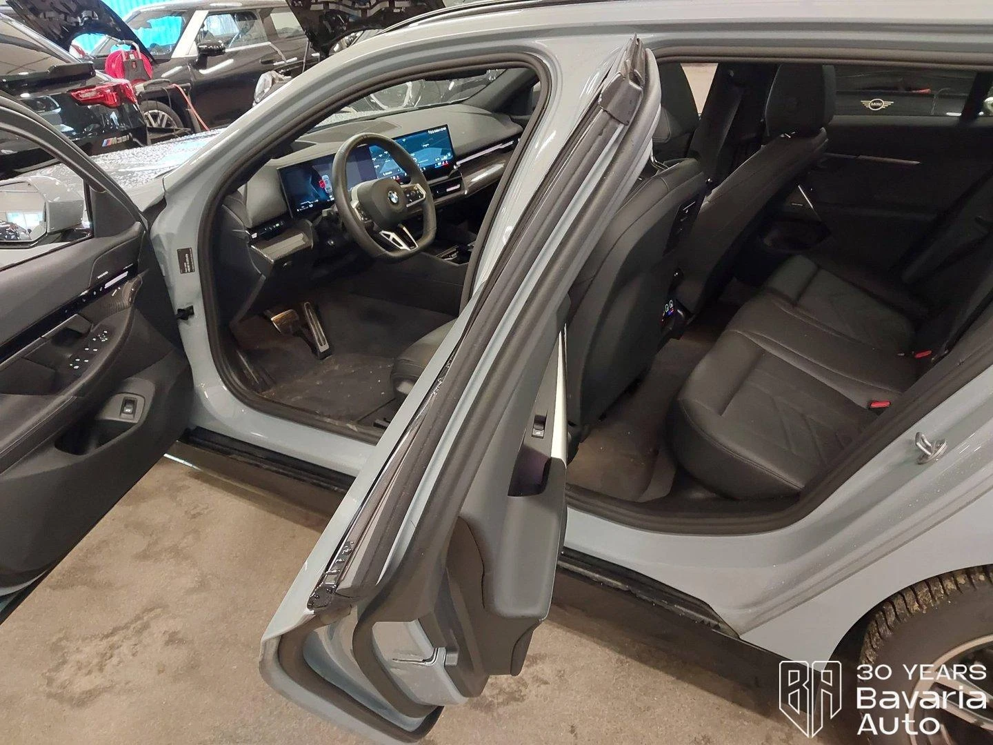 BMW 520 i Touring M Sport Paket Steptronic - изображение 5