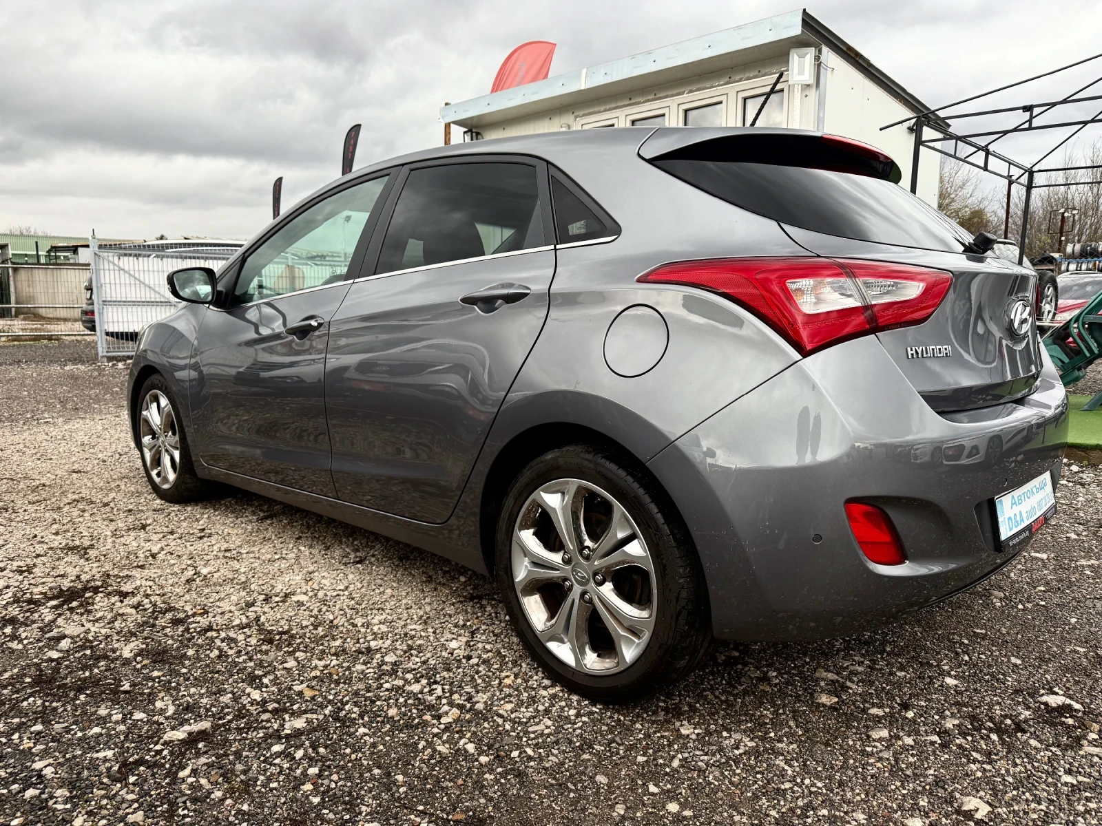 Hyundai I30 1.6CRDI Facelift Швейцария - изображение 10