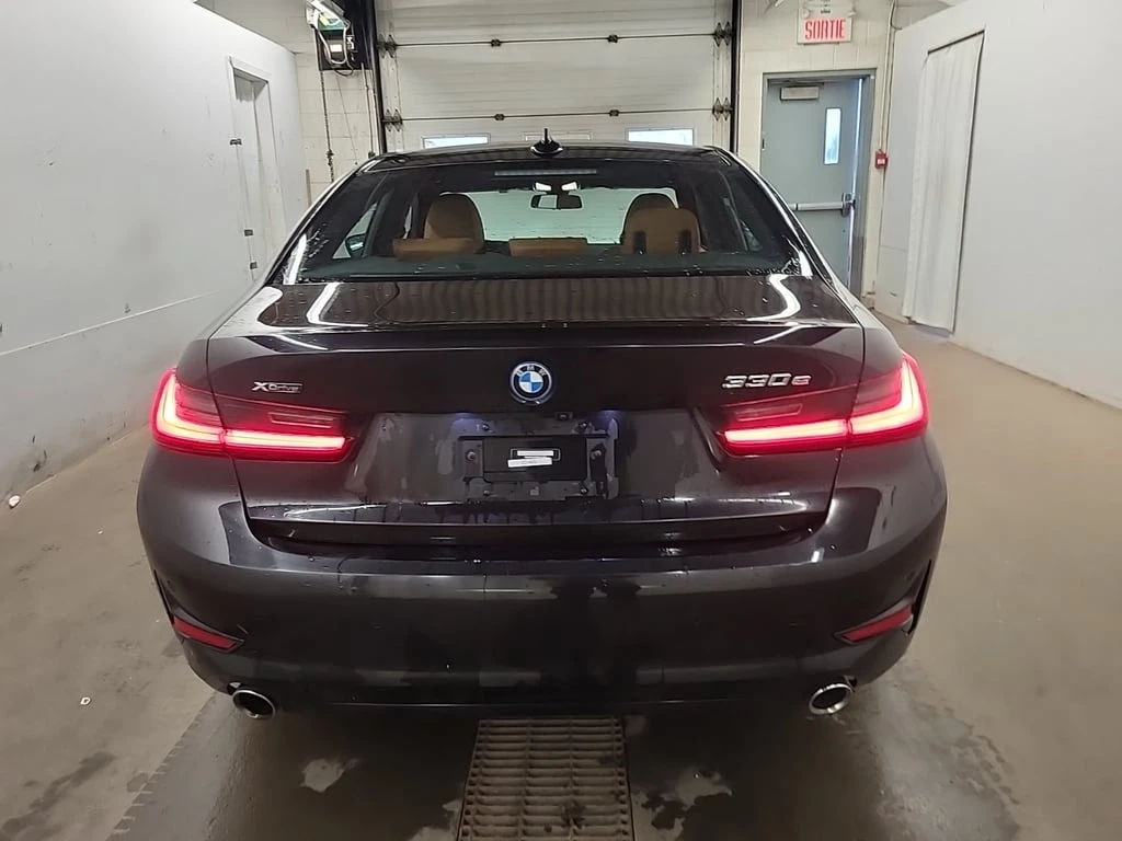 BMW 330 * 330E XDRIVE * CARFAX *  | Mobile.bg   7