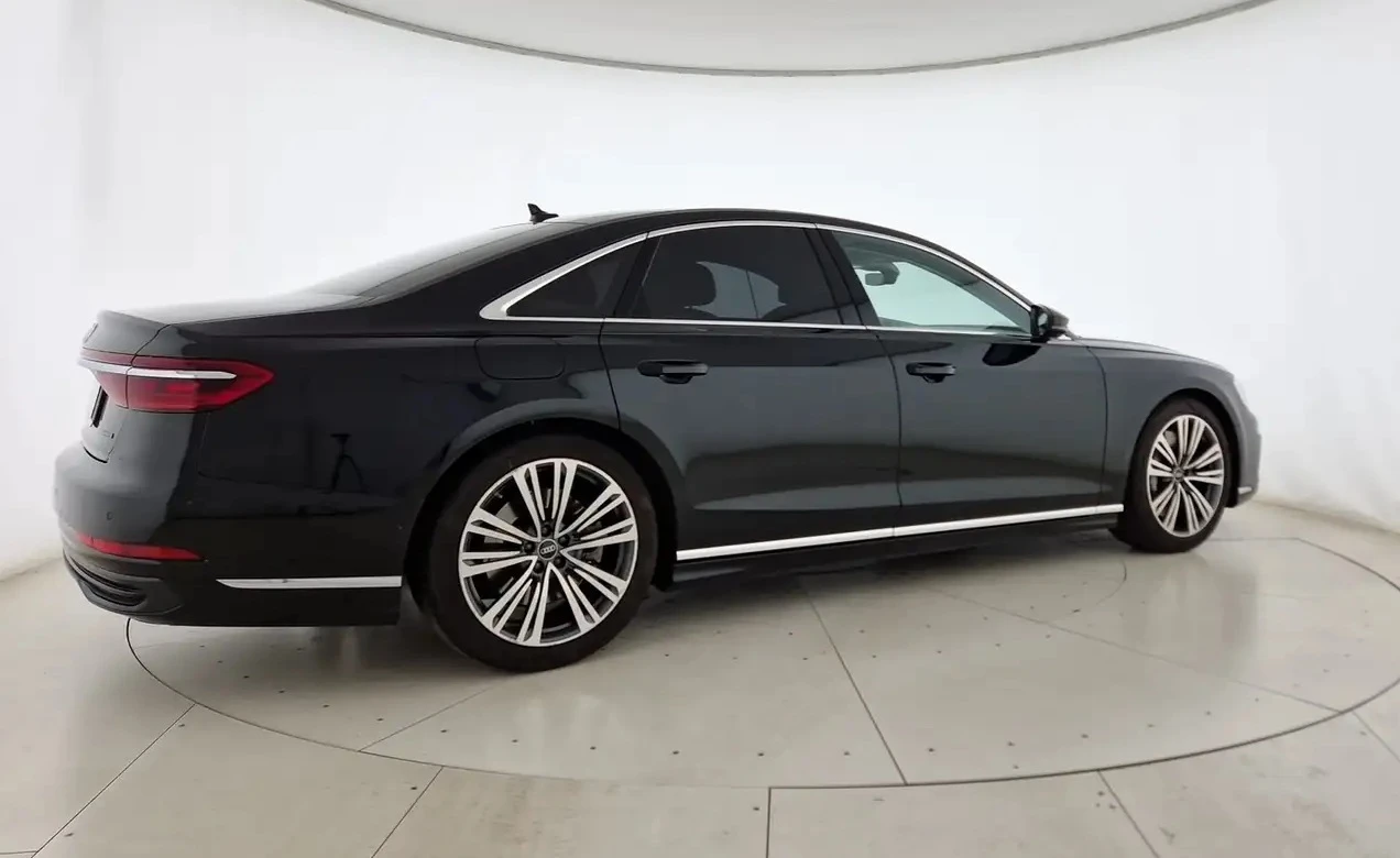 Audi A8 60TFSI Quattro - изображение 5